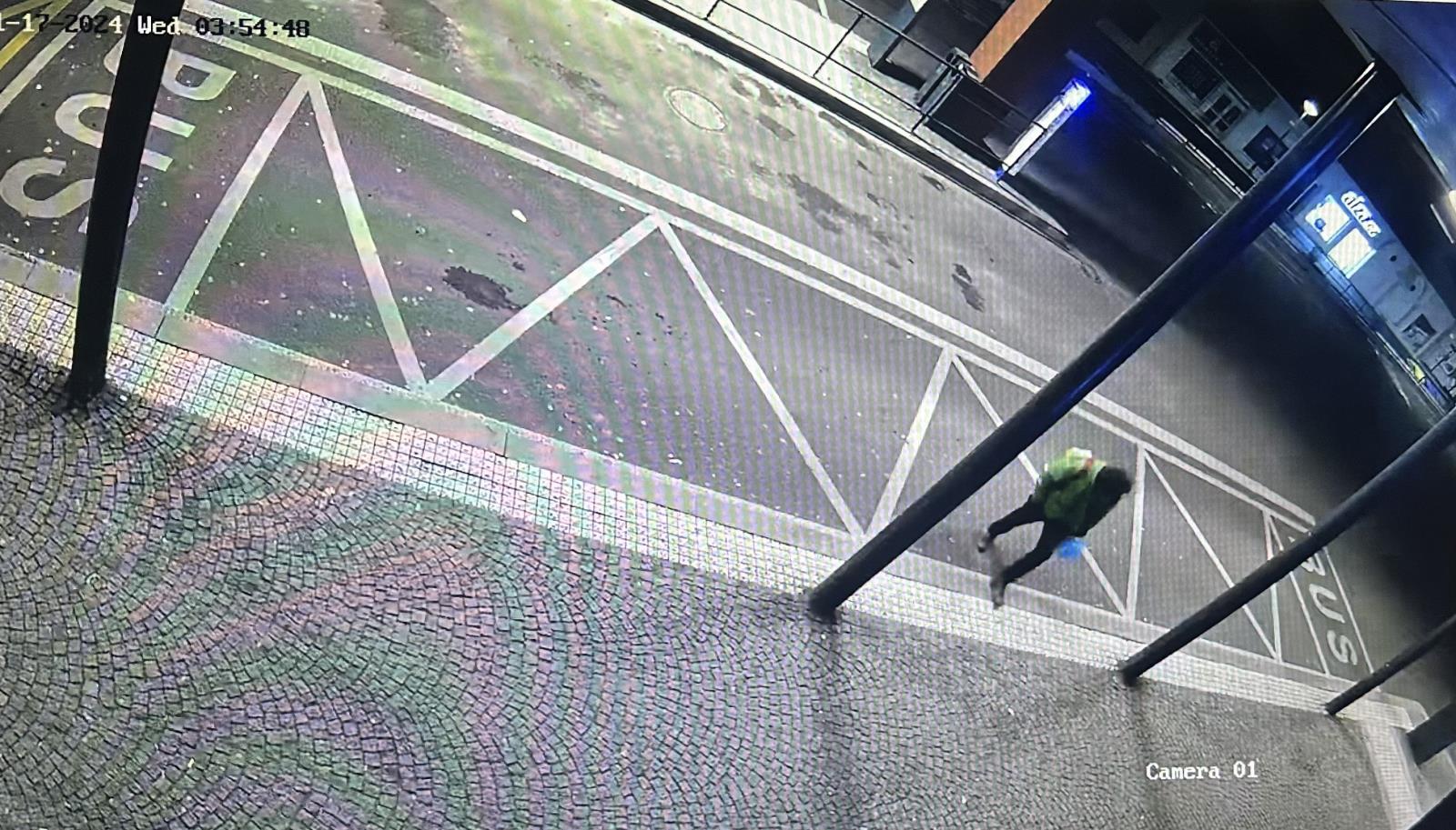 neznámé osoby na autobus. nádraží Benešov
