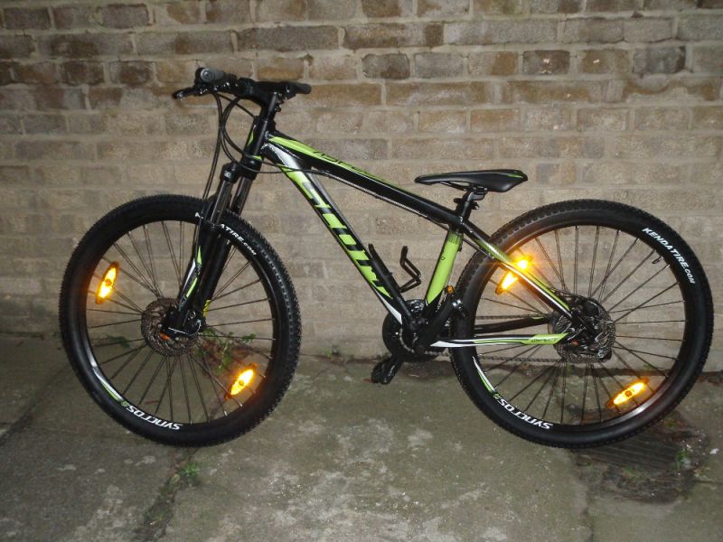 neznámý muž odcizil jízdní kolo