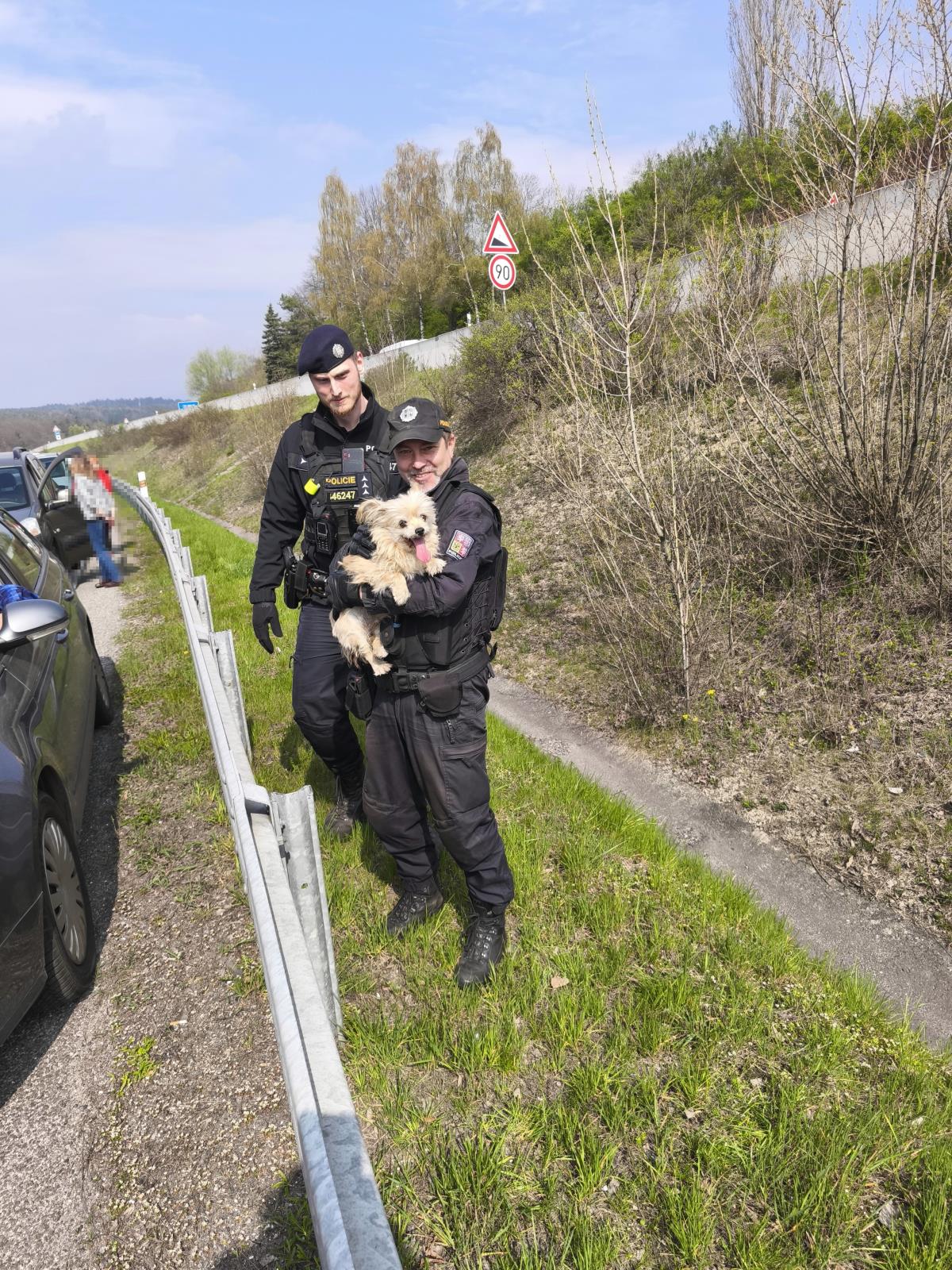 nprap. David Binder se zachráněnou fenkou