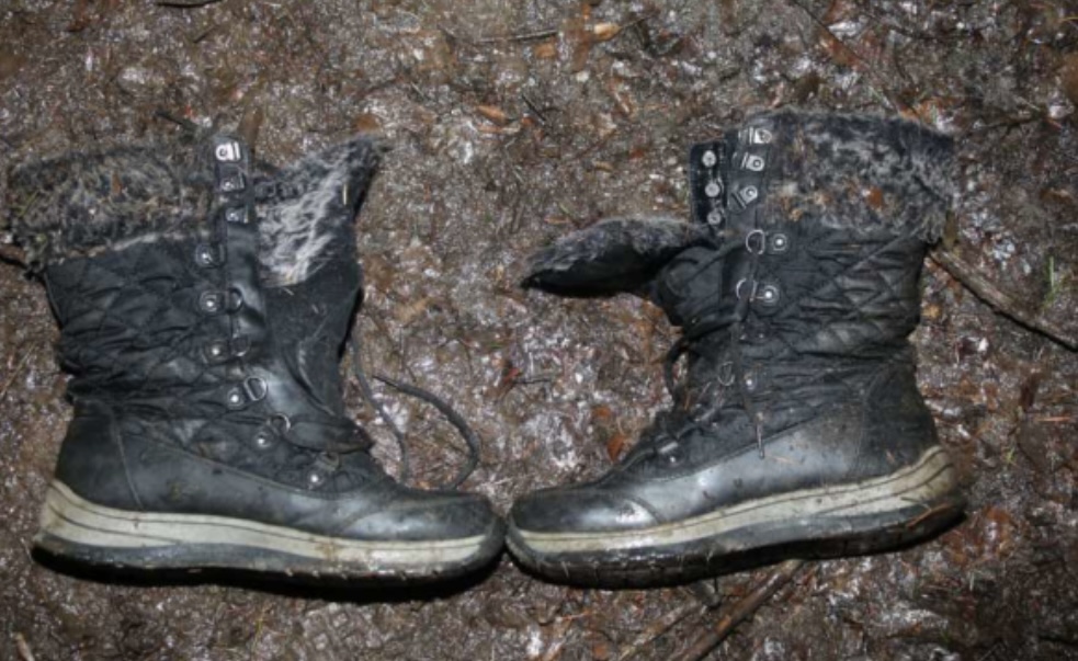 oblečení neznámé ženy