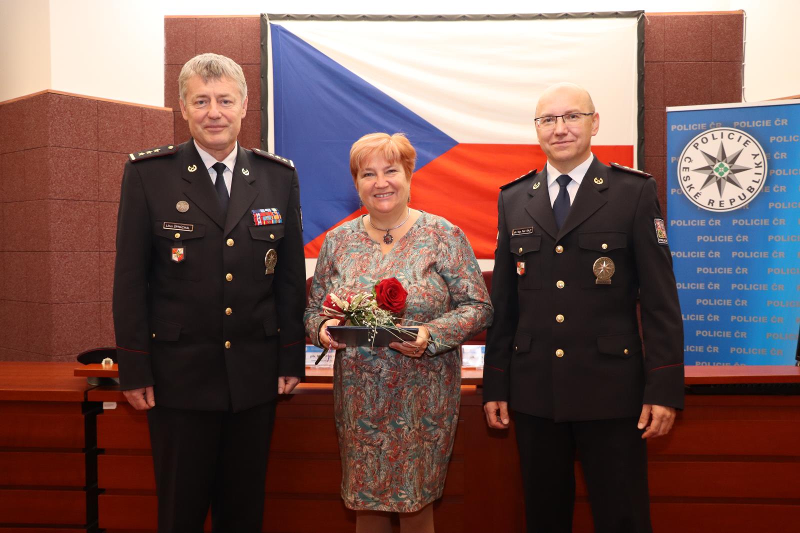 ocenění JUDr. Jitky Bojanovové za dlouholetou spolupráci s Policií ČR