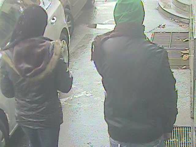 odchod od bankomatu.jpg