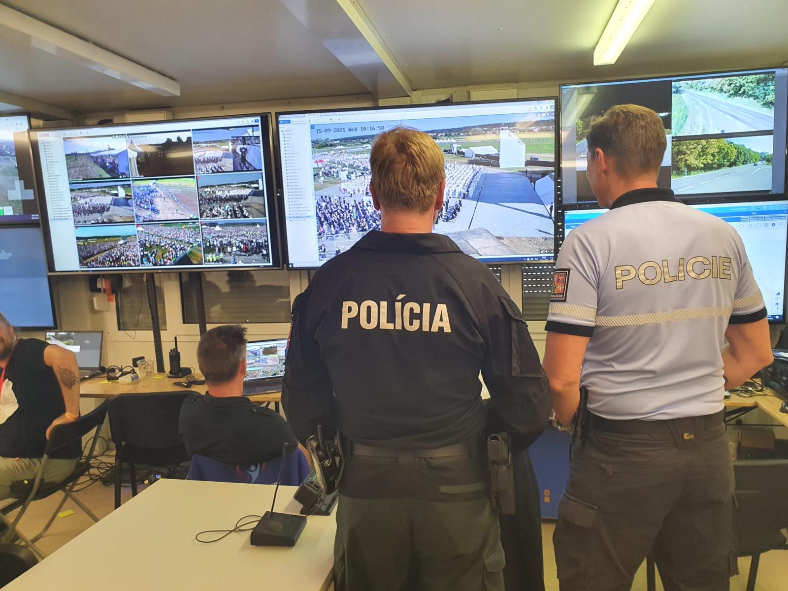 papež02.jpg