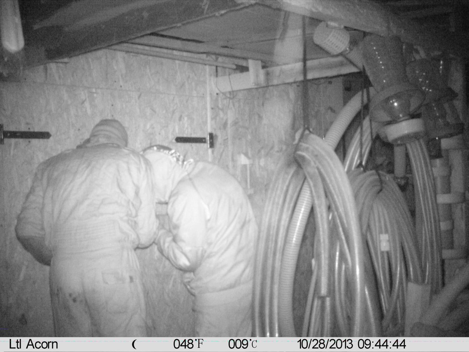 pátráme po totožnosti těchto mužů