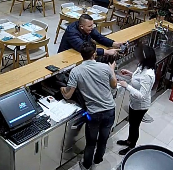 podezřelí - Brno.jpg