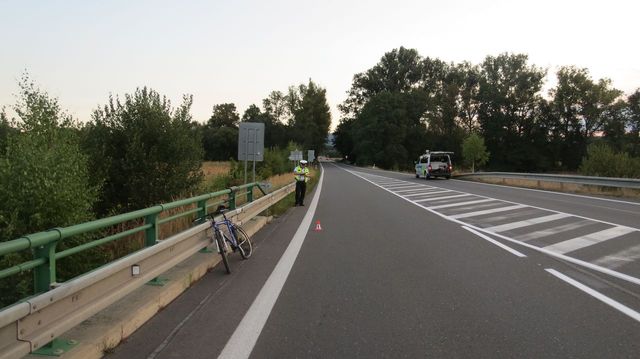 pohled na místo dopravní nehody