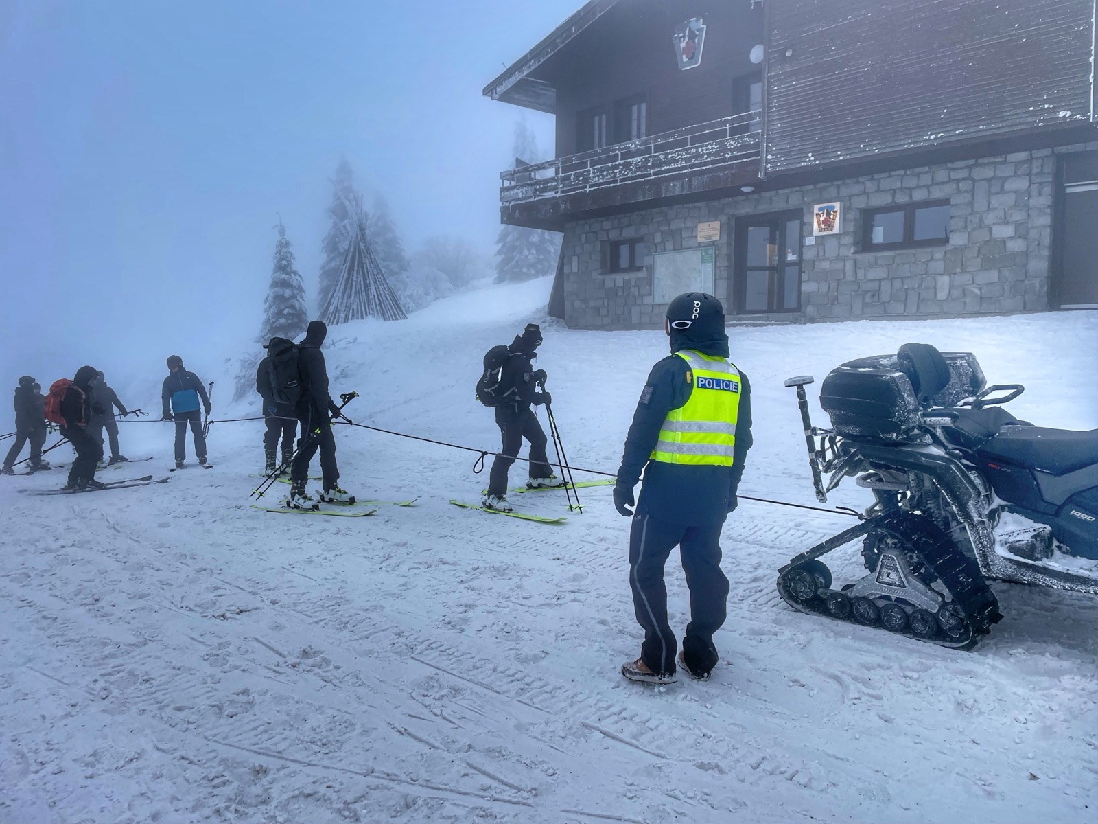 policejní lyžaři