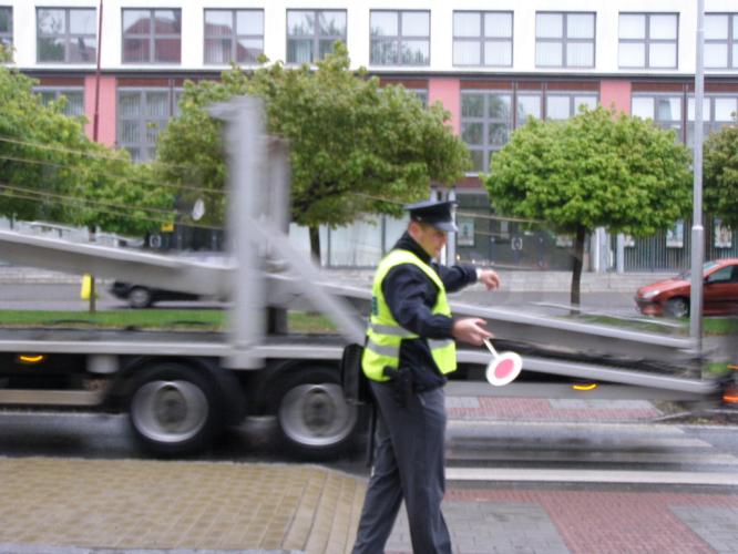 policista s terčíkem