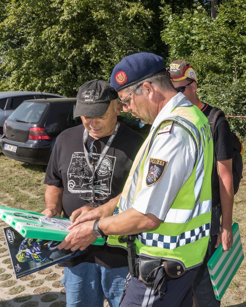 policista_rakousko.jpg