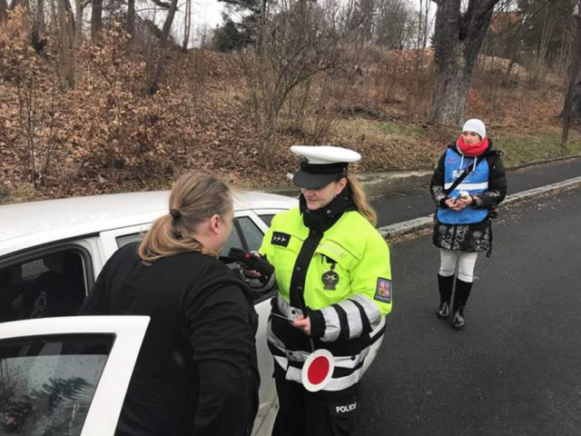 policisté v ulicích