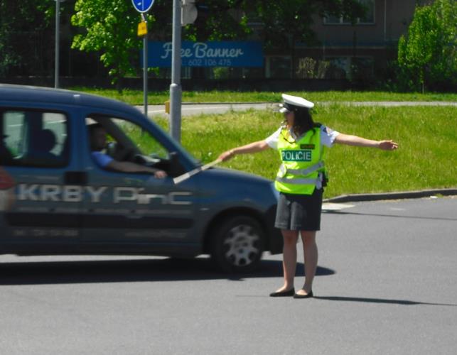 policistka z ÚO Příbram