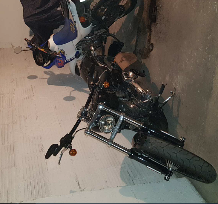 poškozená moto