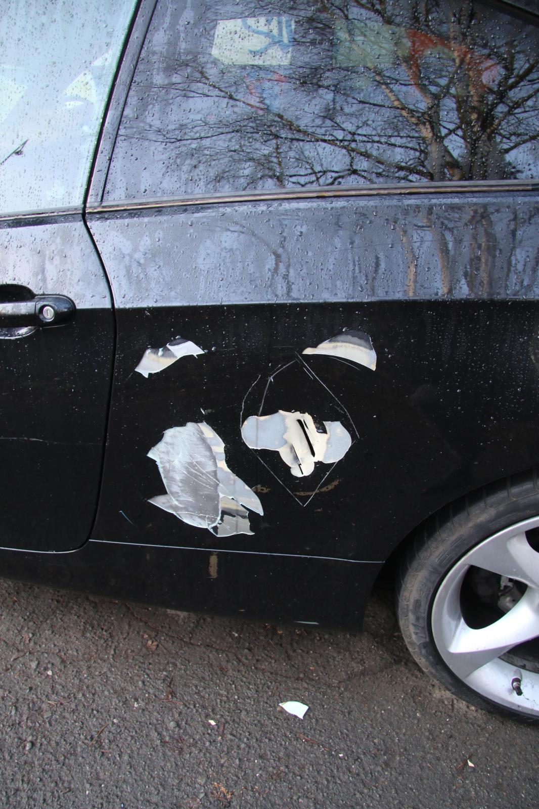 poškozené BMW 1