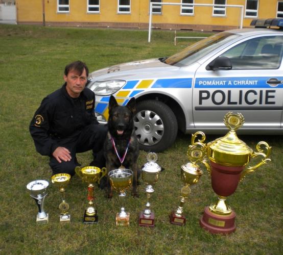 prap. Jiří Brňák a pes Rasty