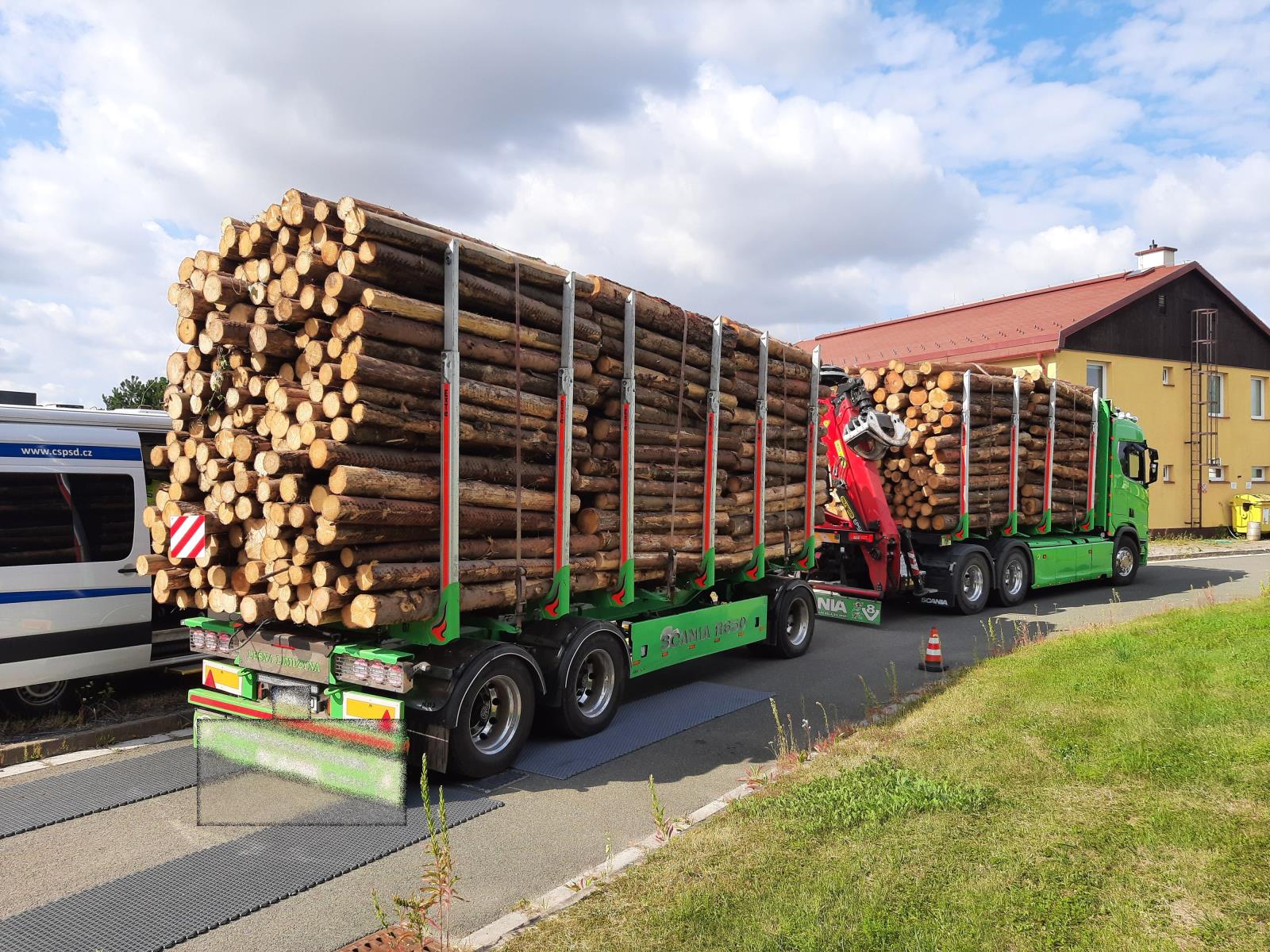 přetížený kamion