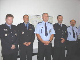 projevy k otevření policejní stanice