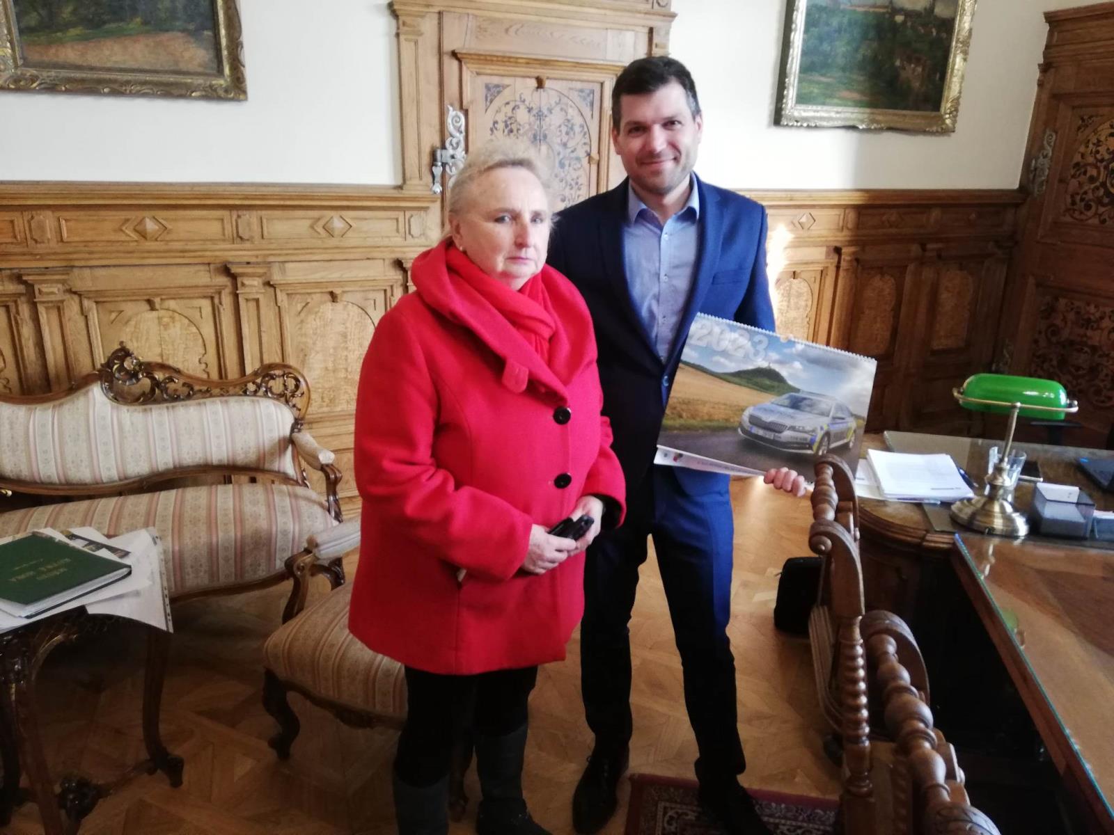 ředitelka ÚO PČR Kutná Hora se starostou Kutné Hory