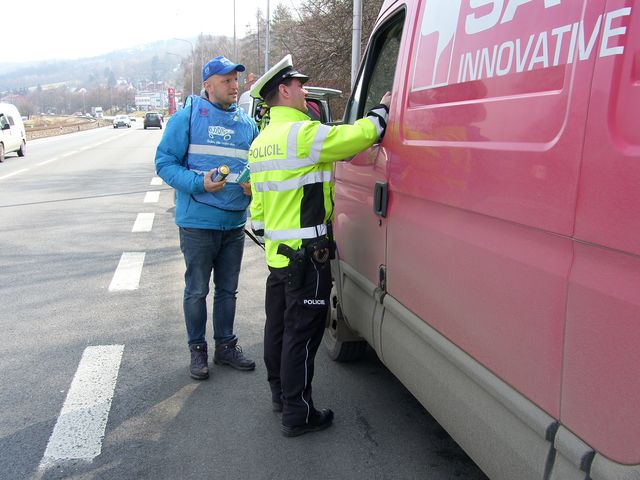 řídím, piju nealko pivo