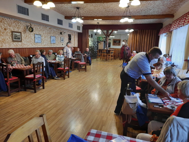 senioři 14.10.2021