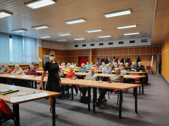 senioři 14.10.2021