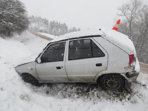 sníh zkomplikoval dopravu
