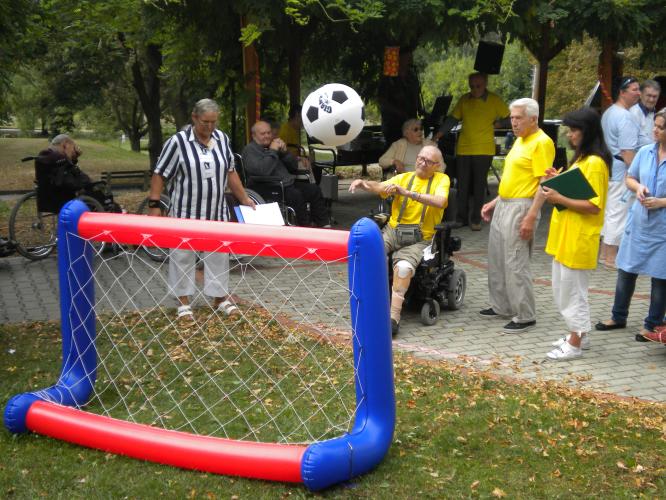 sportovní den seniorů (9).jpg