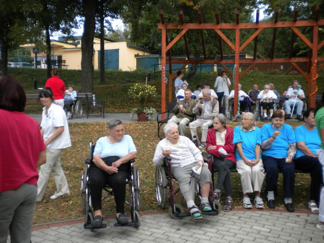 sportovní den seniorů.jpg