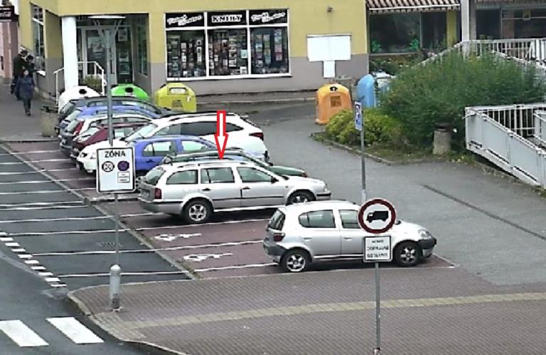 stříbrné vozidlo Škoda Octavia combi 