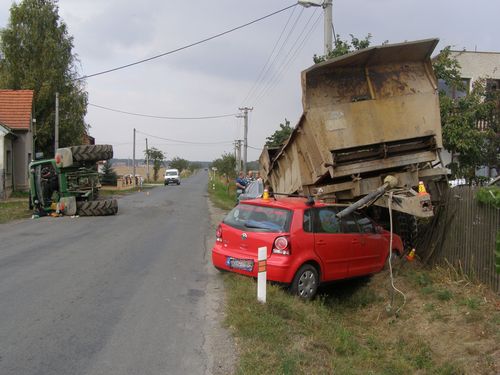 traktor_1.JPG