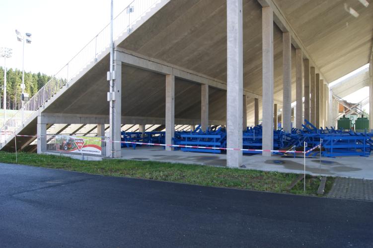 tribuna1.JPG