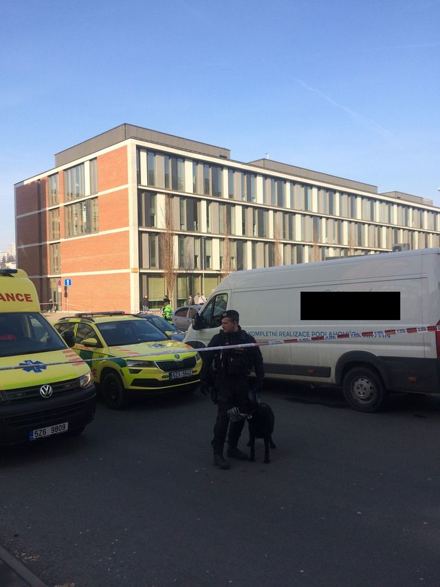 uzavření centra.jpg