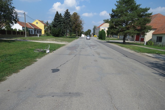 v obci Jiřice u Miroslavi (1)