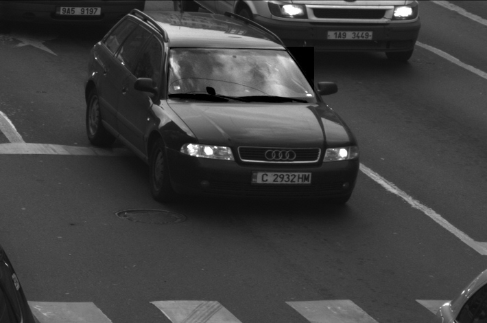 vozidlo Audi, ve kterém se pachatelé pohybují