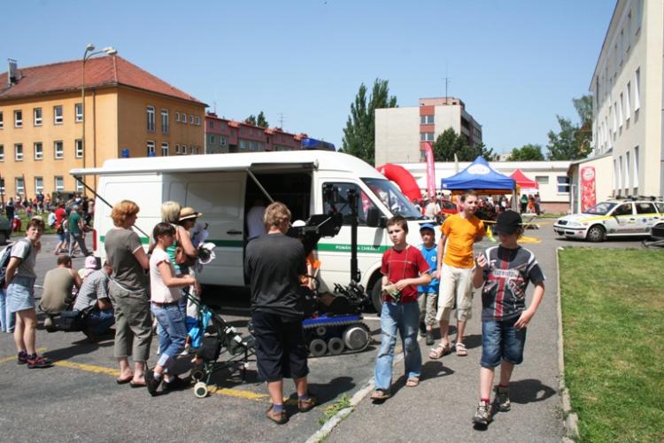 vozidlo pyrotechniků z Olomouce