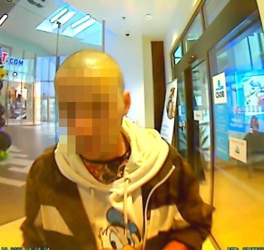 výběr z bankomatu.jpg