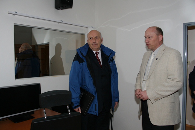 výslechová místnost1