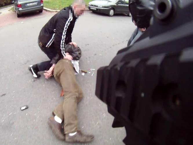 zadržení dealera foto (2)