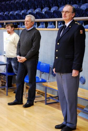 zahájení turnaje- starosta Ing. Matoušek a ředitel HSZ JH plk.Ing.Všetečka.JPG