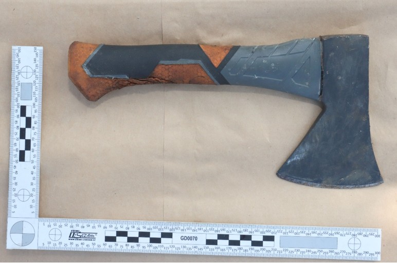 zajištěná sekerka