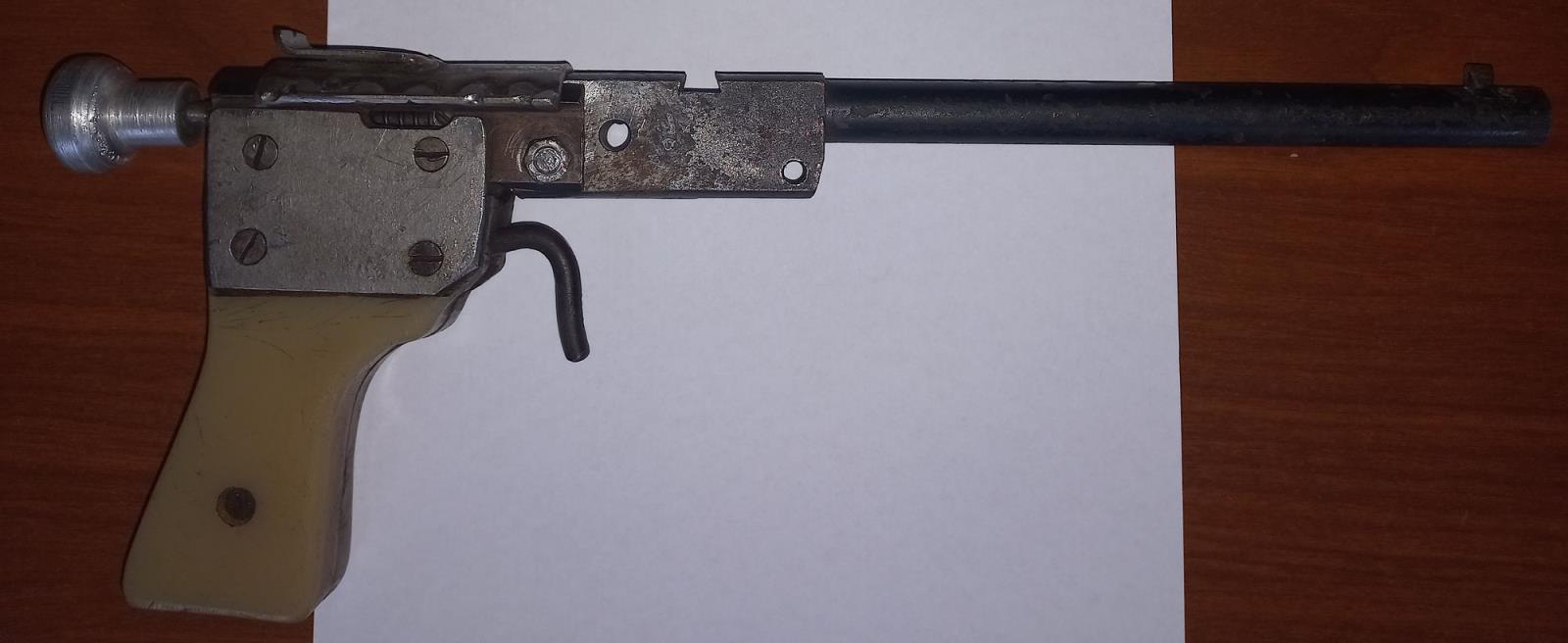 zbraň amnestie_Frýdek-Místek_pistole jednoranová.jpg