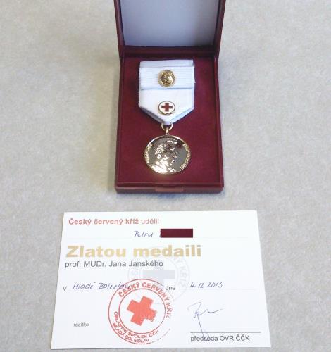 zlatá medaile.jpg