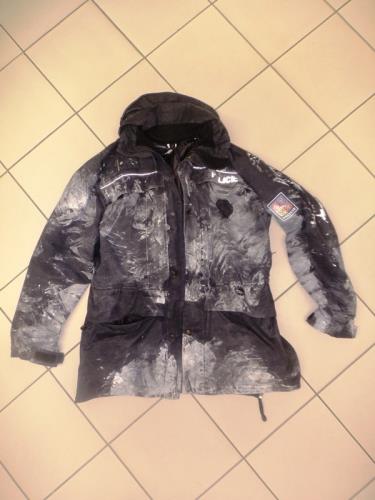 znečištěné uniformy