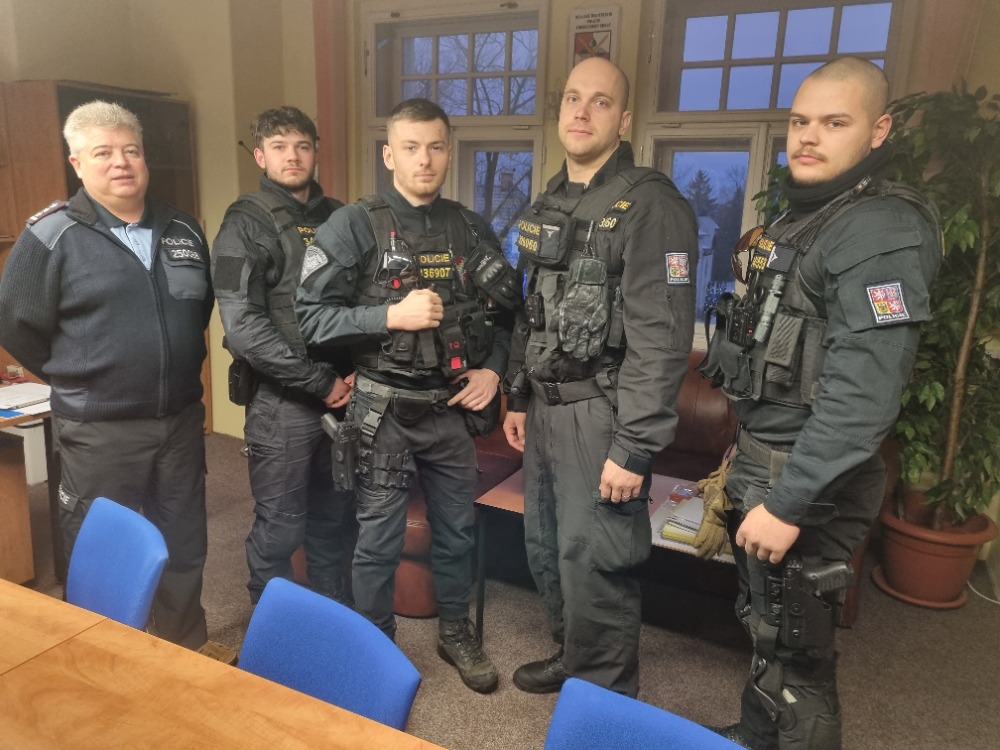 1 plk. Pavel Langr, stržm. Vojtěch Janata, pprap. Daniel Jiřík, pprap. Marek Kyzlink, pprap. Erik Pakula.jpg