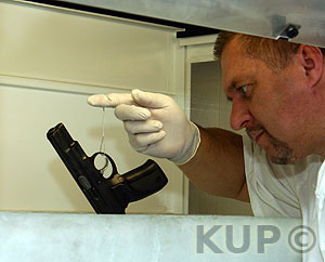 Zajišťování daktyloskopických stop