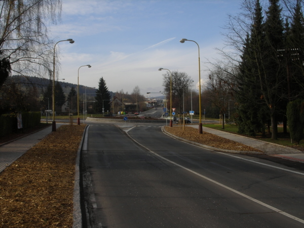 Okružní křižovatka Hrabačov 