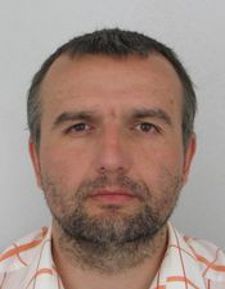 STANISLAV LUPÍNEK