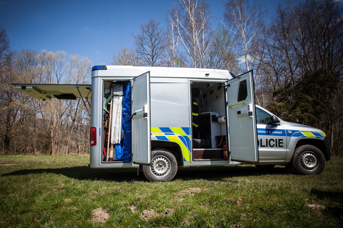 7 7-FOTO SLUŽEBNÍHO AUTA.jpg