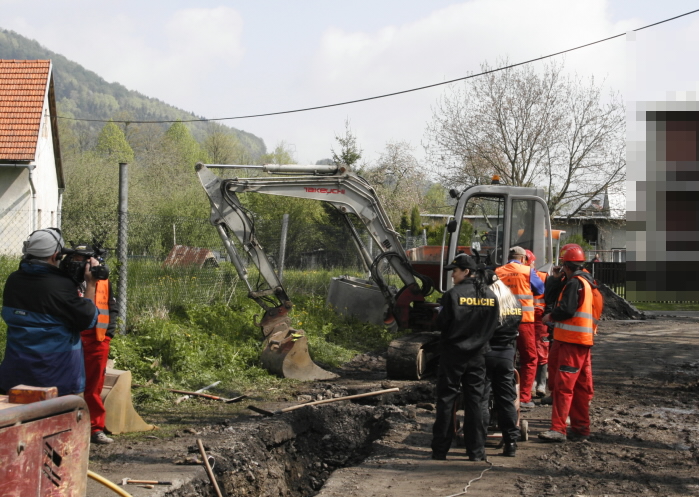 Kontrola cizinců 2.jpg