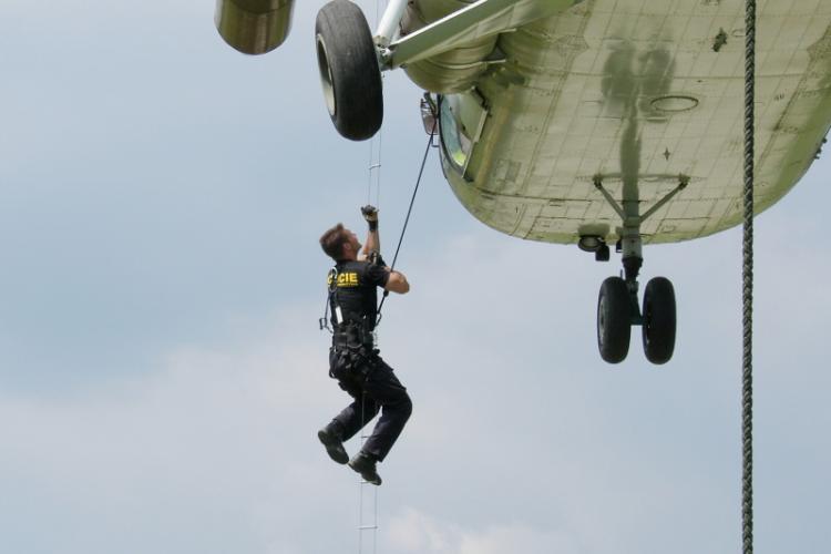 ZJ slaneni_z_vrtulniku.jpg