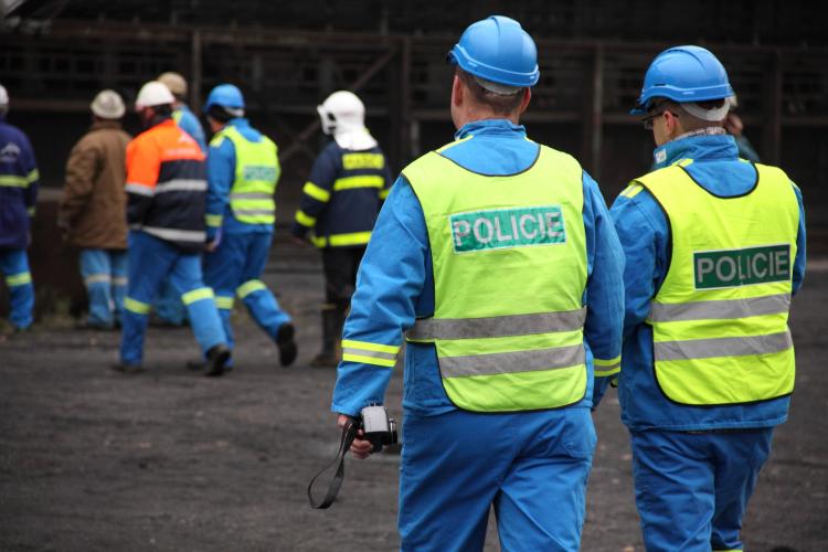 vybuch ova policisté 4.jpg